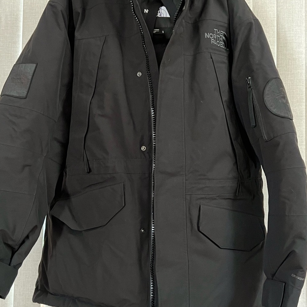 THE NORTH FACE Men's Expedition McMurdo Parka, Black - Picture 2 of 15